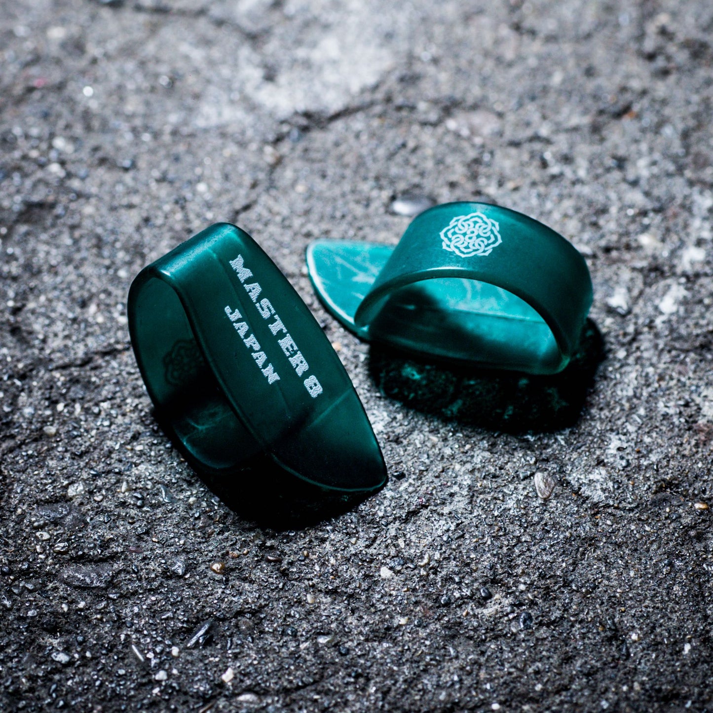 MASTER 8 JAPAN | INFINIX THUMB PICK (M size/L size)